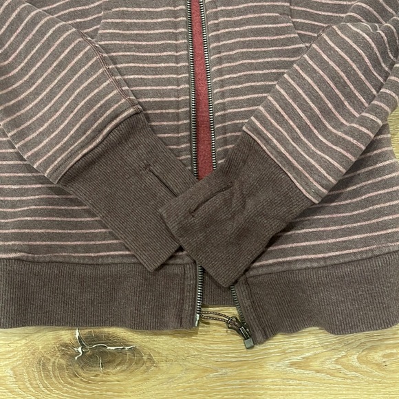 Lululemon scuba sweatshirt - Picture 4 of 5